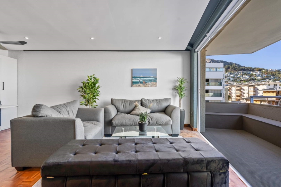 1 Bedroom Property for Sale in Sea Point Western Cape